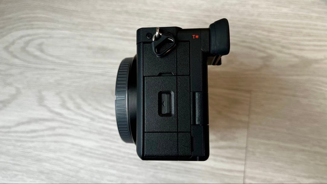 【美品】SONY α6700 ミラーレスカメラ 本体 ILCE-6700