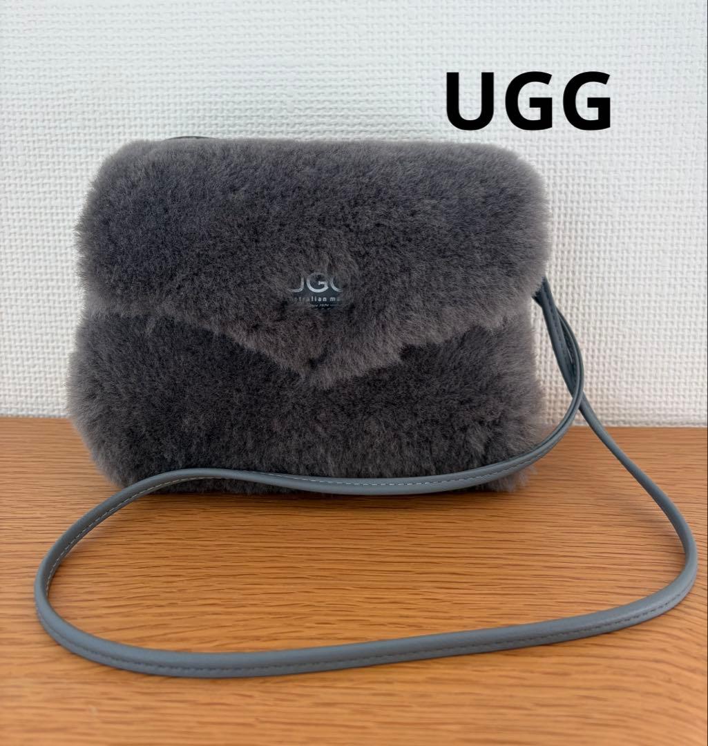 UGG アグ　ショルダーバッグ　グレー　美品