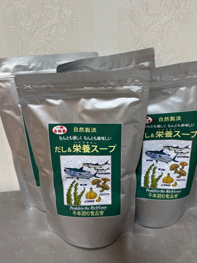 千年前の食品舎　だし＆栄養スープ　 500g。4袋