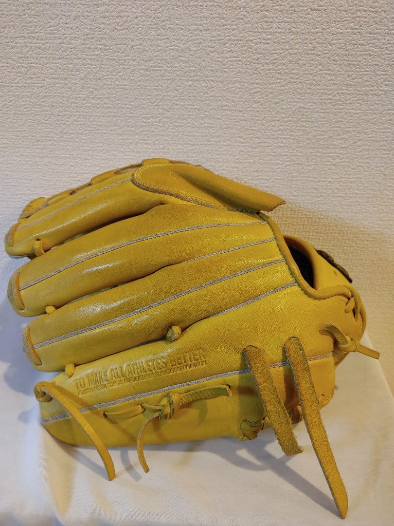 アンダーアーマー　希少　軟式　投手 イエロー　右投げ　指カバー