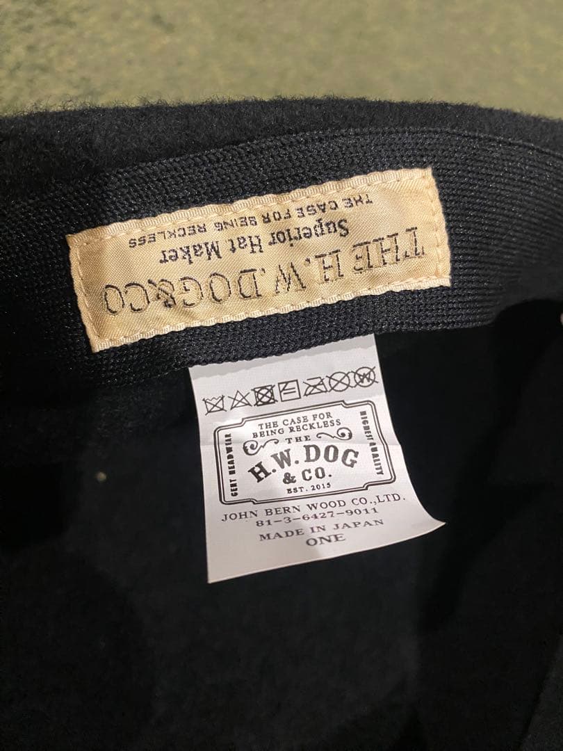 the h w DOG & CO. ブラック ベレー帽