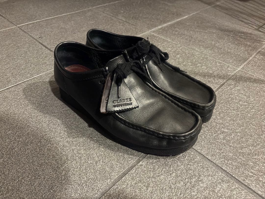 Clarks ブラック wallabee