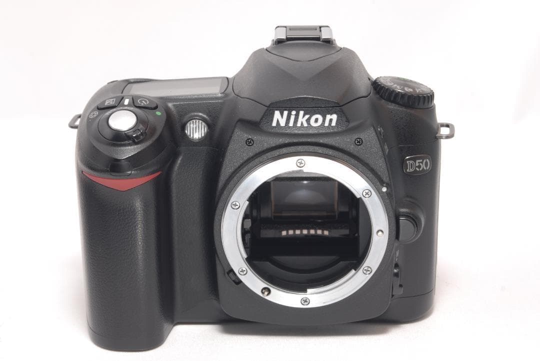 ⭐️頑丈ボディ⭐️Nikon D50　ニコン　デジタル一眼レフ　カメラ