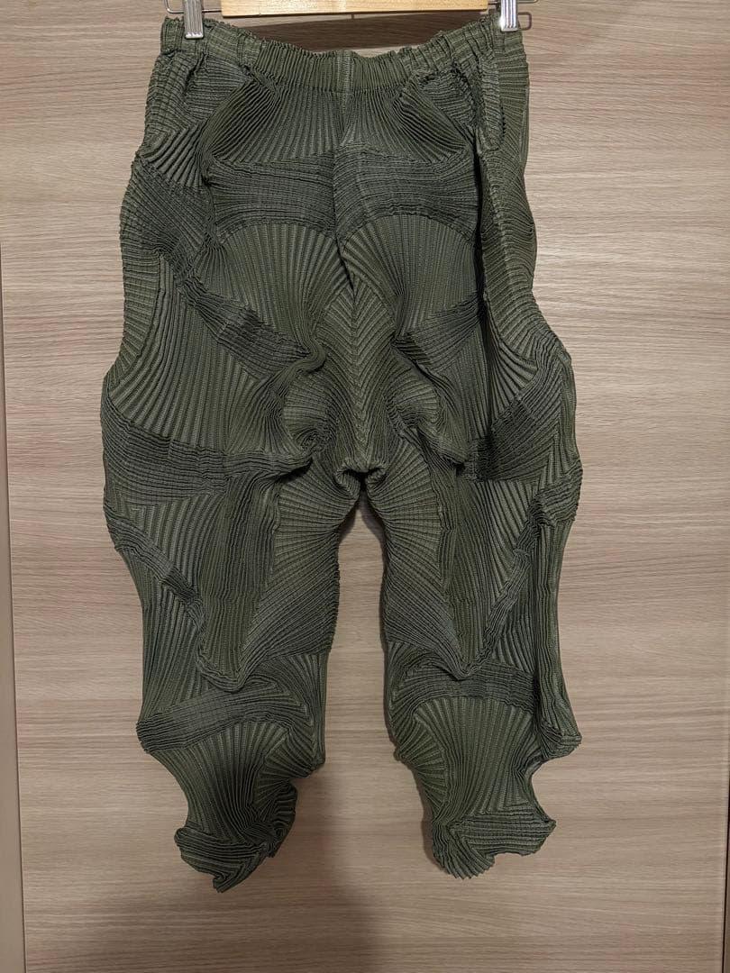 A.POC ISSEY MIYAKE 3Dスチームパンツ