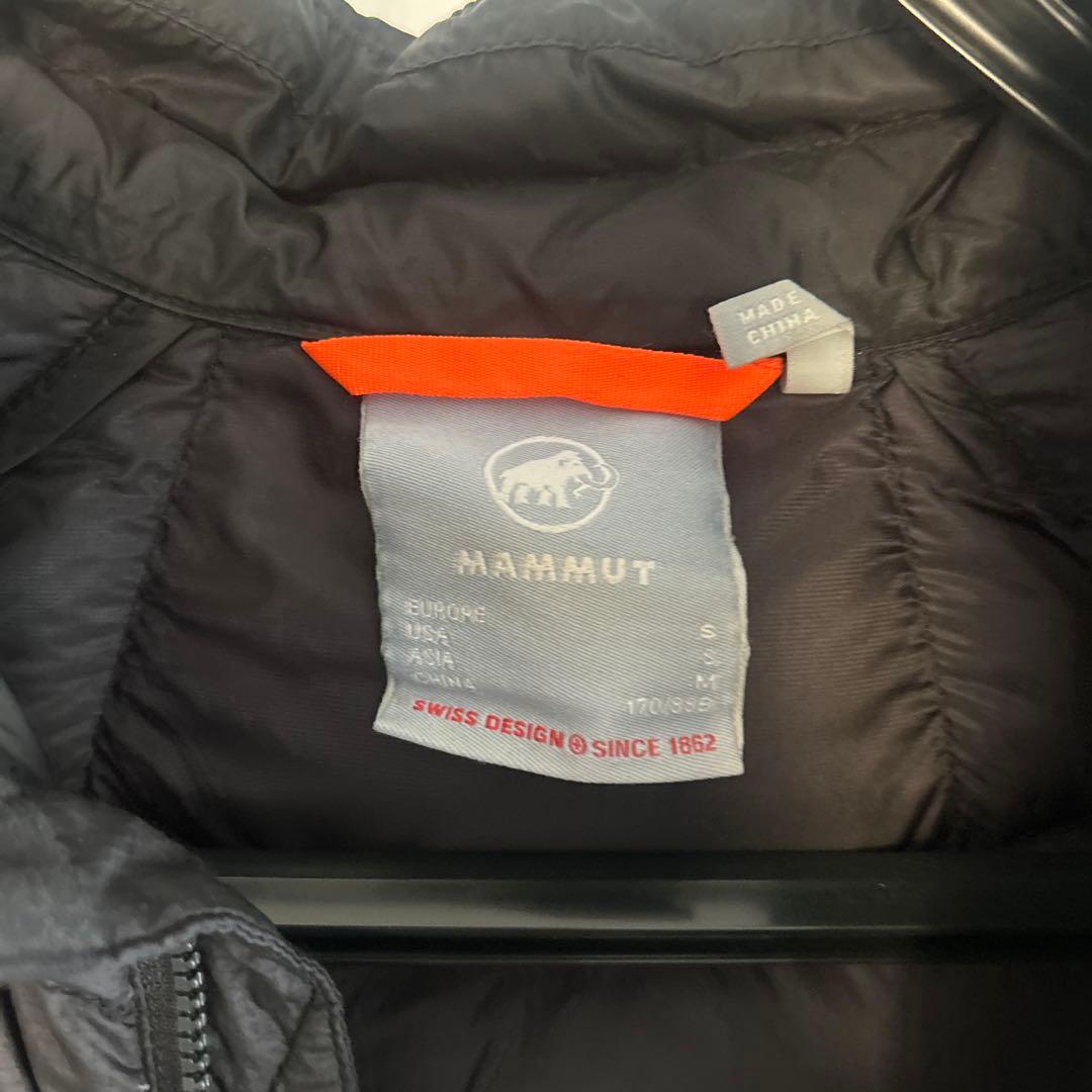 マムート メロンライト　ダウンジャケット