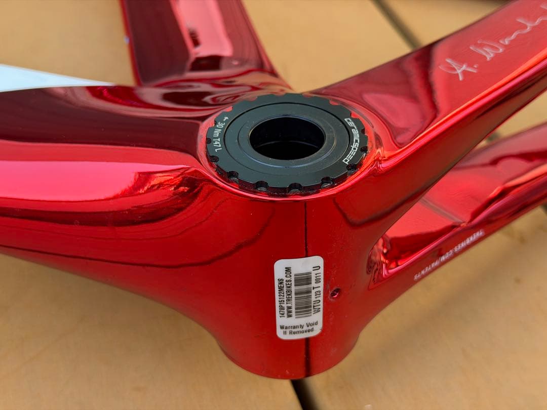 【レアカラー】TREK Madone SLR Gen6 フレームセット後期モデル