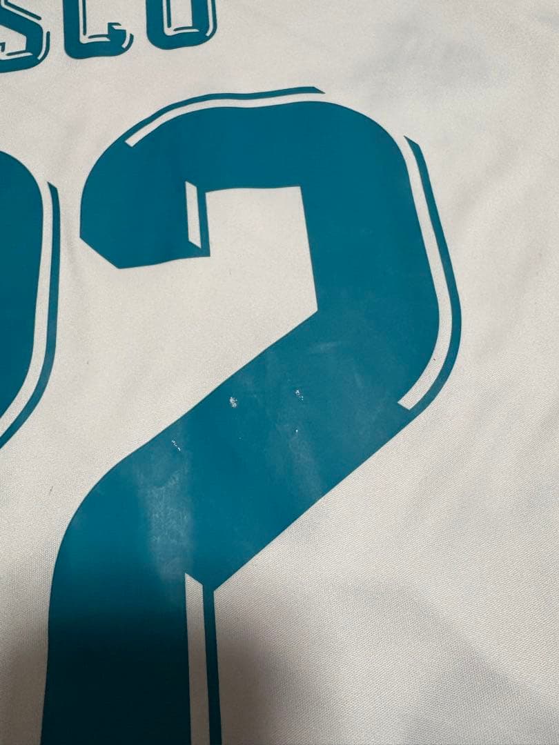 タグ付 2017-18 レアルマドリード イスコ 直筆サイン入ユニフォームS