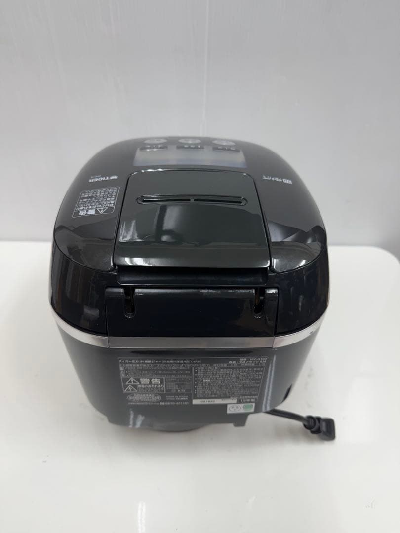 TIGER 圧力IH炊飯ジャー JPC-G100