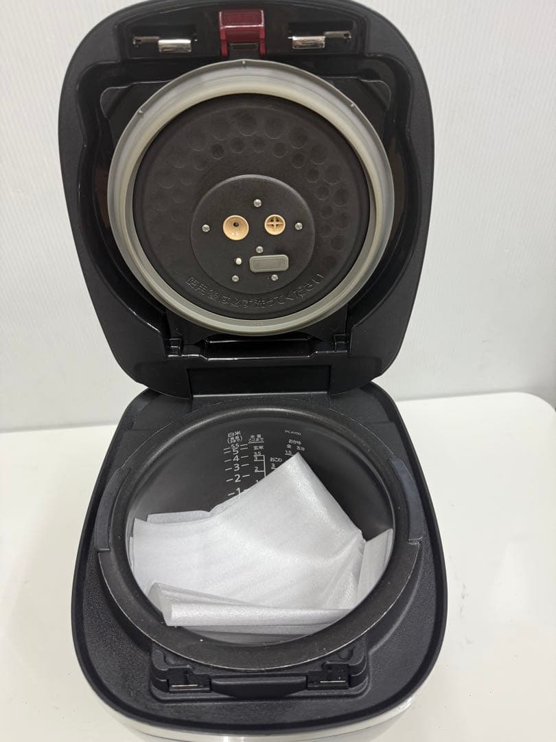 TIGER 圧力IH炊飯ジャー JPC-G100