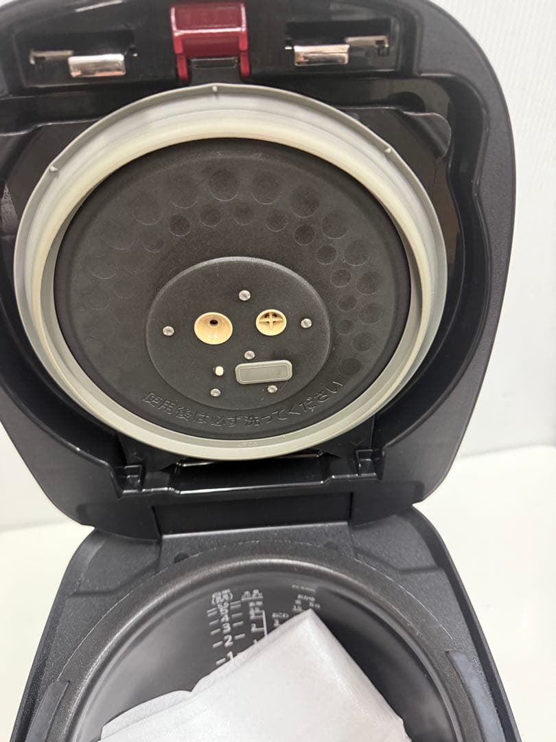 TIGER 圧力IH炊飯ジャー JPC-G100