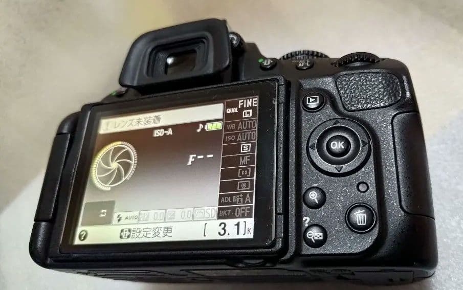 Nikon D5100 body デジタル一眼レフカメラ　撮影枚数11808枚