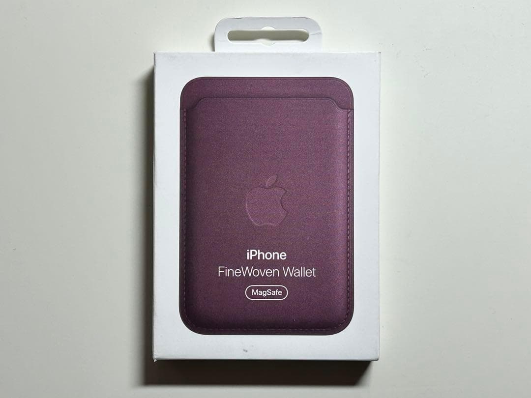 【新品】純正MagSafe対応iPhoneファインウーブンウォレット・マルベリ①
