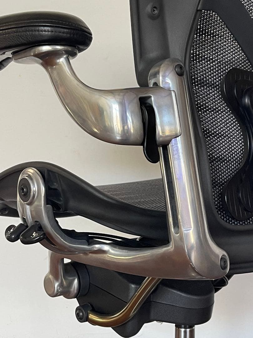 ハーマンミラー アーロンチェア ポリッシュ Bサイズ フル装備