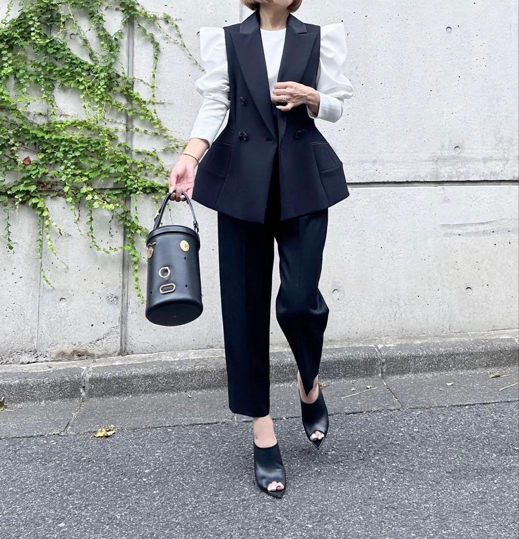 最終価格　取り消しますシーニュ　cygne スワンジレ　ブラック