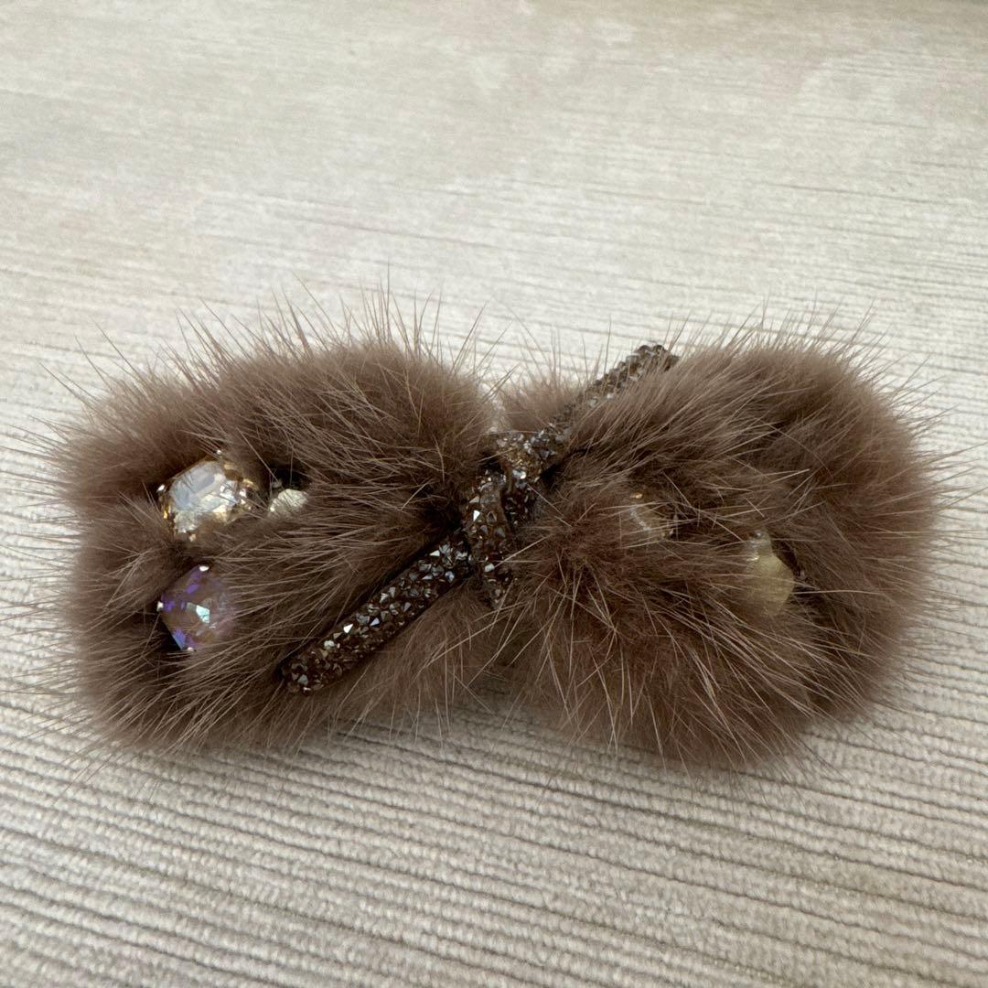 acca アッカ　ミンク　ファー　ビジュー　バレッタ　ブラウン