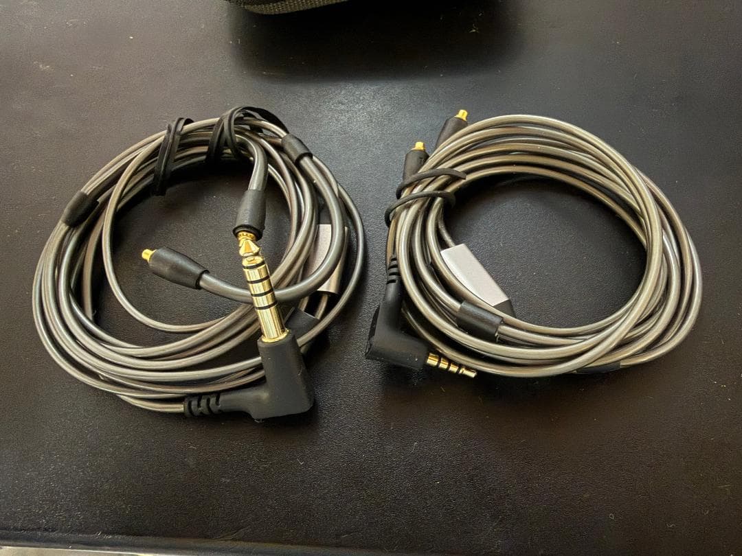 Sennheiser 純正ケースと純正ケーブル2本