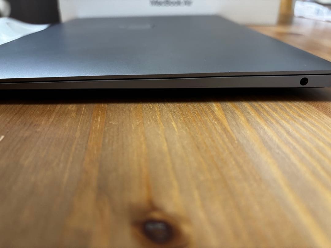 (ジャンク)M1 MacBook Air 純正充電器・箱付き