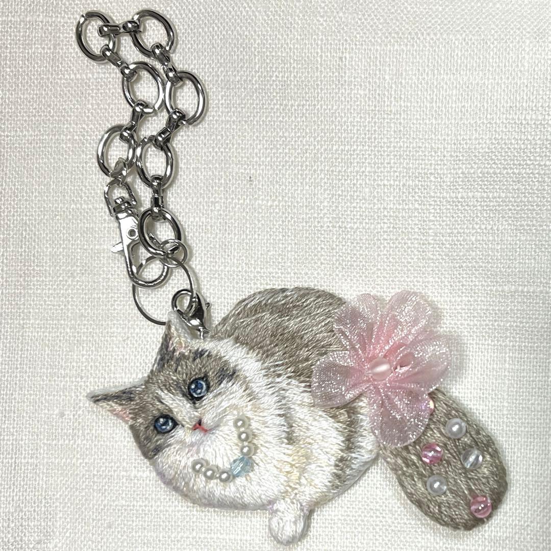 ハンドメイド　刺繍フレーム　刺繍チャーム