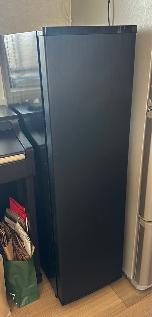 【直接引き渡し/東京都国立市】YAMAZEN 冷凍庫 YF-SU70(B)70L