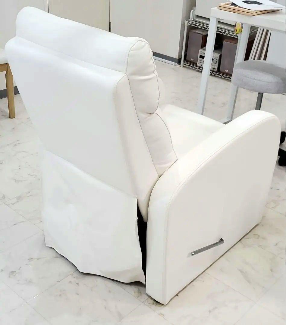 コンパクトリクライニングチェア ホワイト