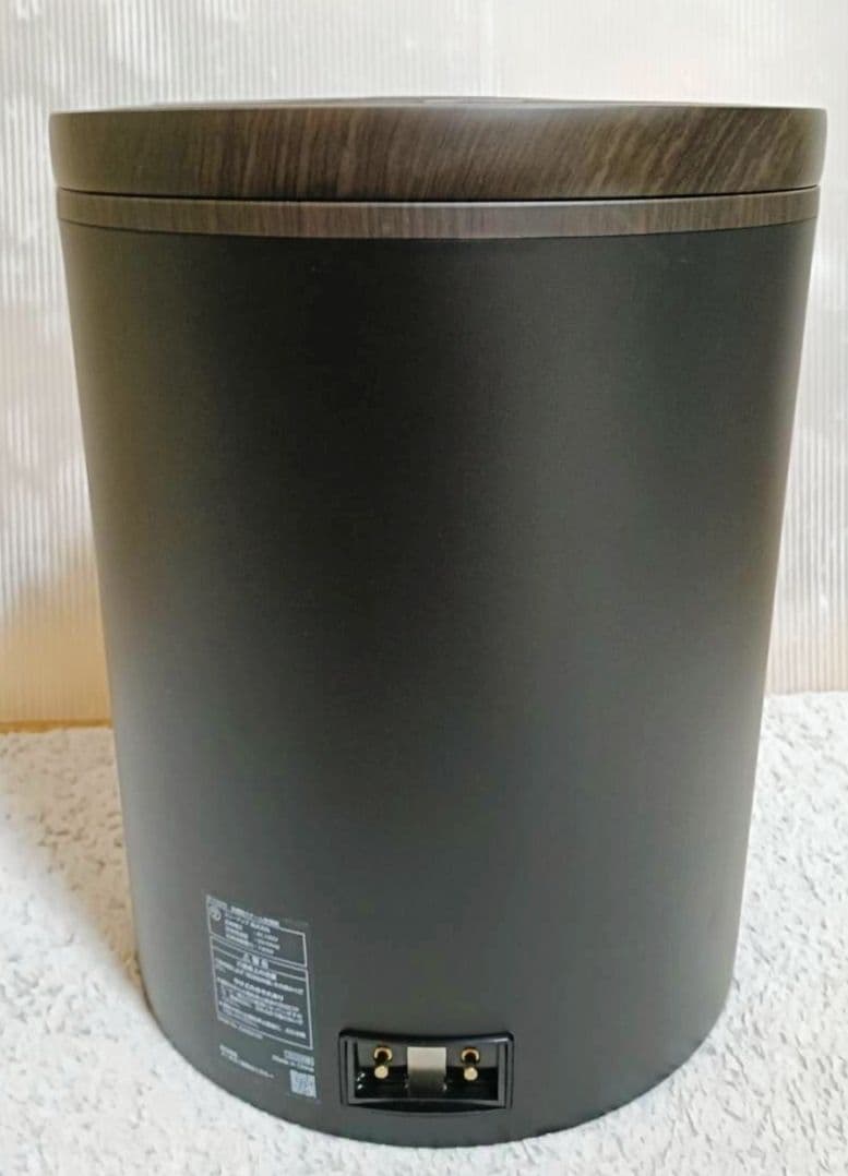 【超美品】スリーアップ ST-T2370 スチーム式加湿器（ブラック）