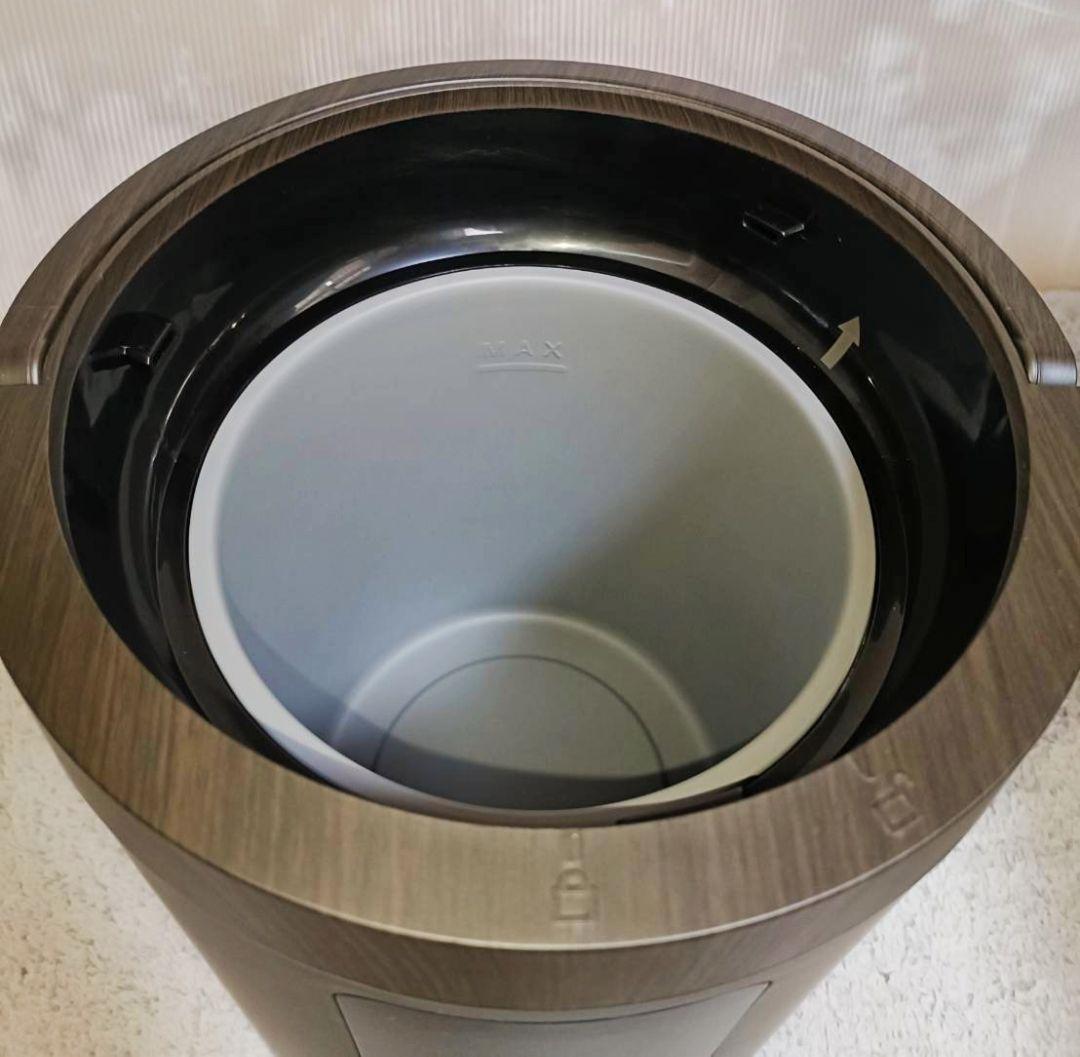 【超美品】スリーアップ ST-T2370 スチーム式加湿器（ブラック）