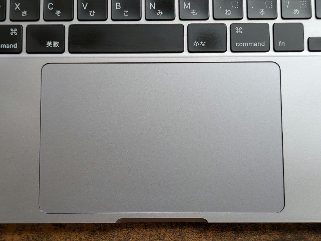 Macbook Pro 13inch 256GB メモリ16GB (2020)