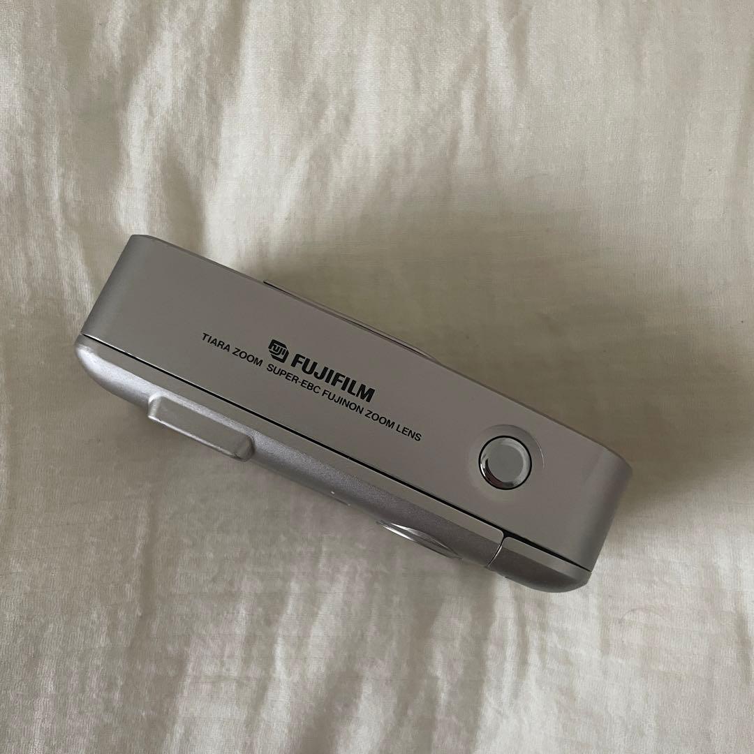 FUJIFILM / TIARA ZOOM フィルムカメラ 動作確認済み