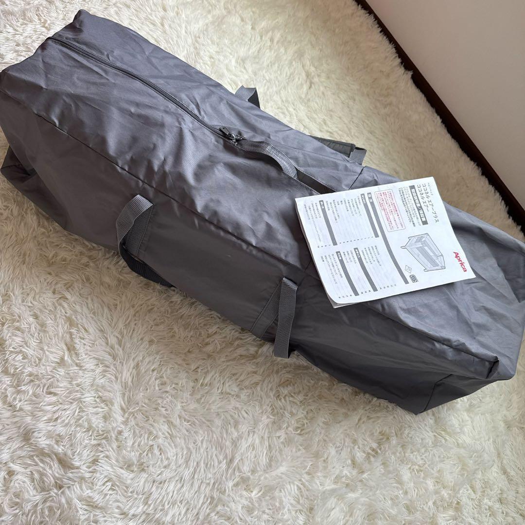 アップリカ　ベビーベッド　コネルエアー　グレー