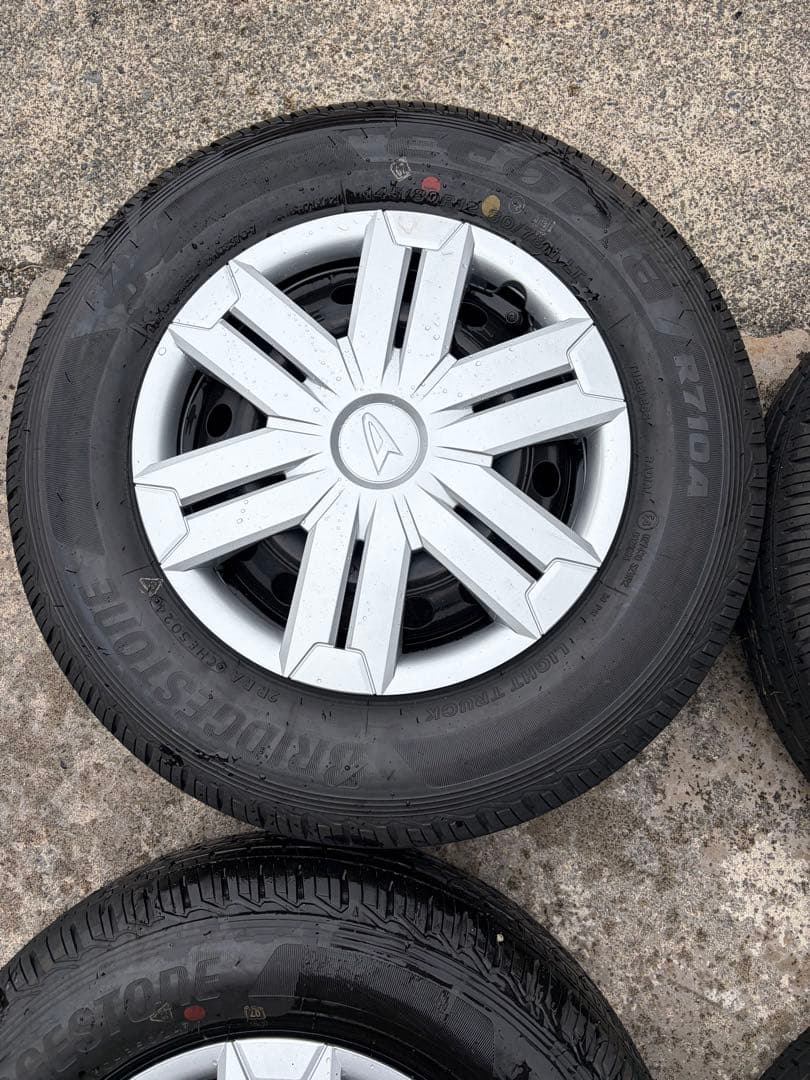 ダイハツアトレー純正ホイール＆タイヤ4本セット 新車外し 美品 12インチ