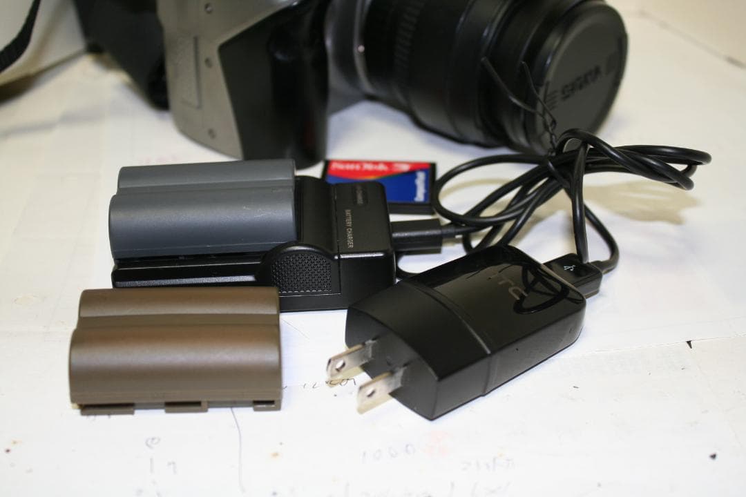 【動作確認済】キヤノン EOS Kiss デジタル+シグマ18-55㎜ （D6）