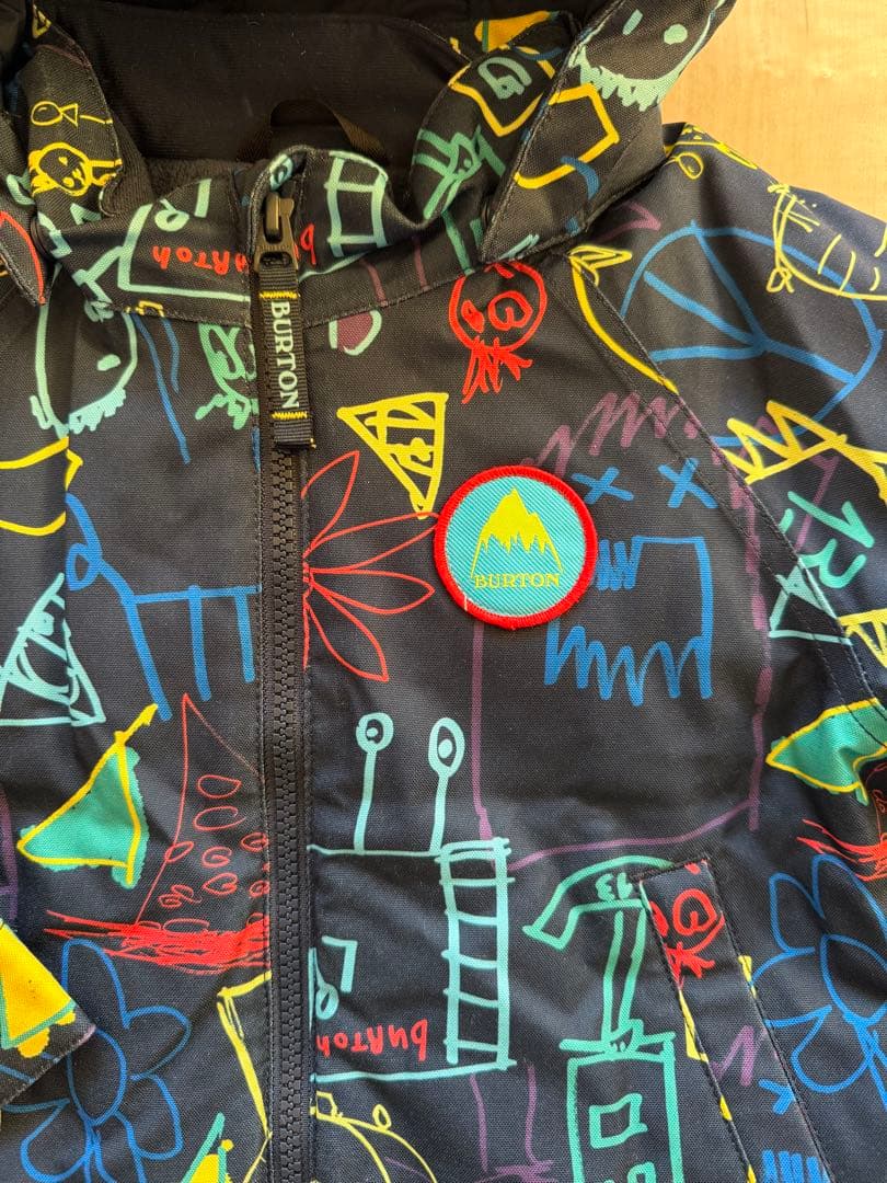 ★数回のみ使用★ BURTON スキーウェア 4T