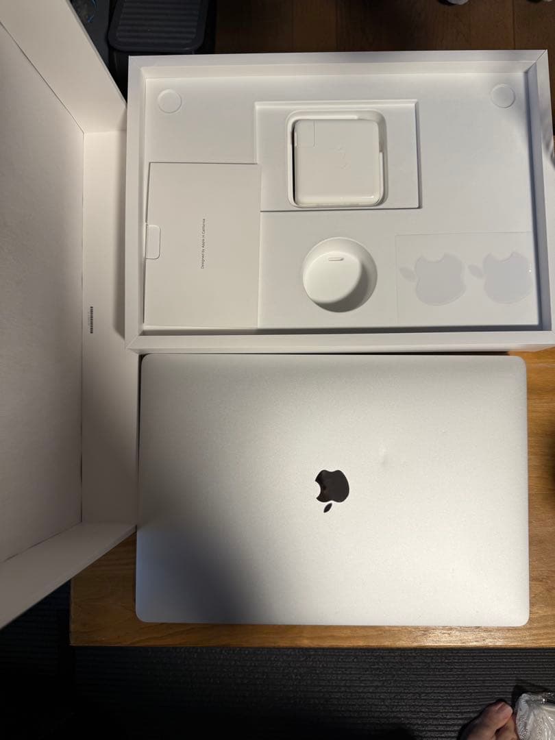 MacBook Pro 16インチ 2019 i7 16GB 512GB