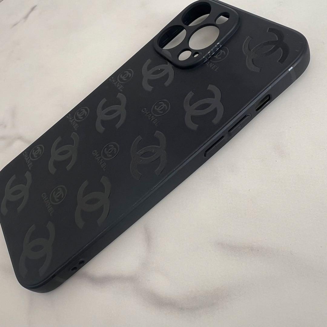 iPhone13 pro max用　スマホケース CHANEL 黒　ココマーク