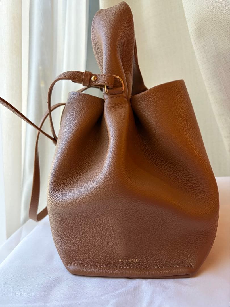 ポレーヌ Pole’ne Numero9 キャメルブラウン　レザー ハンドバッグ