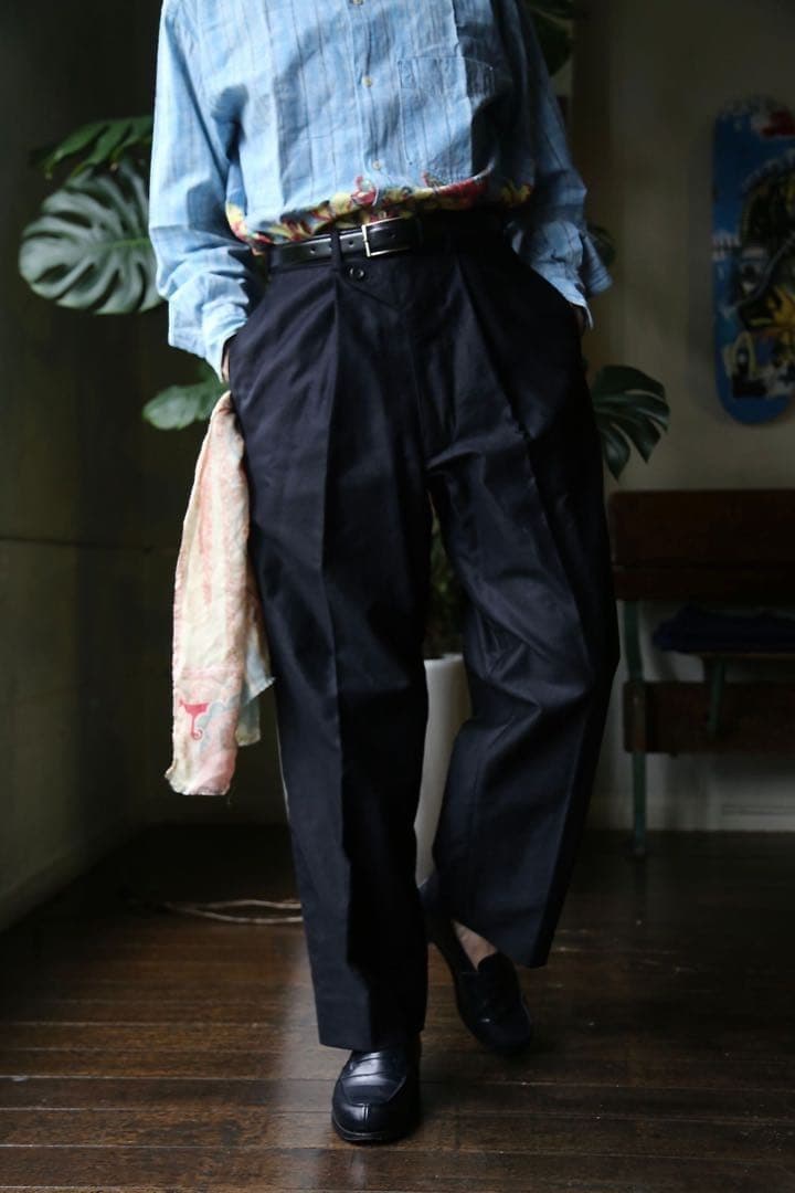 パンツ blurhms Broken Cloth Curve Front Slacks