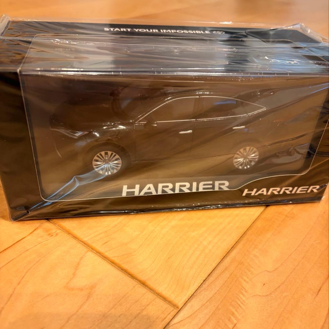 トヨタ カラーサンプル ミニカー ハリアー HARRIER 1/30 ブラック