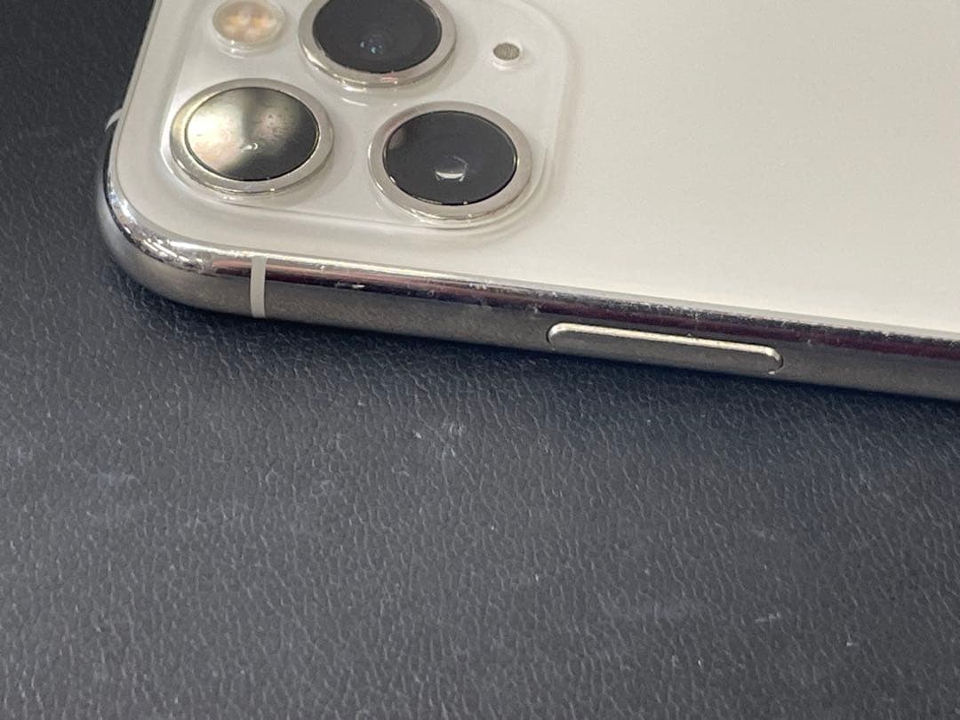 iPhone11Pro ホワイト　256GB 本体　SIMフリー