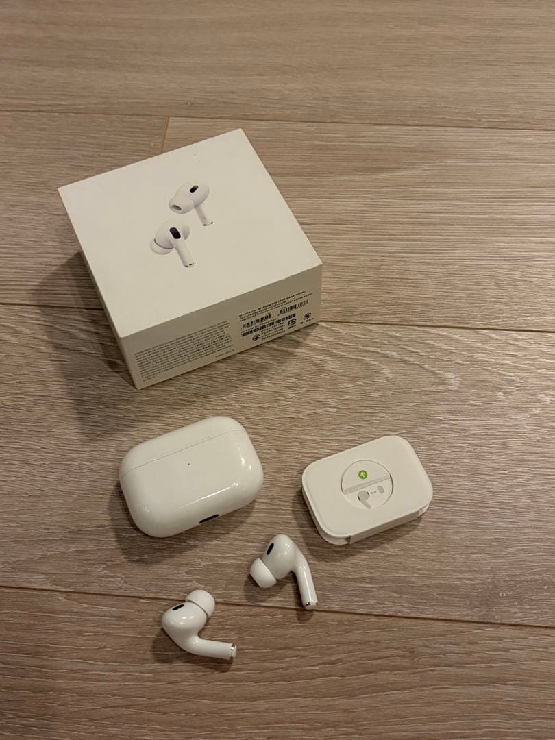 美品　AirPods Pro 2 USB-C本体 充電ケース付き
