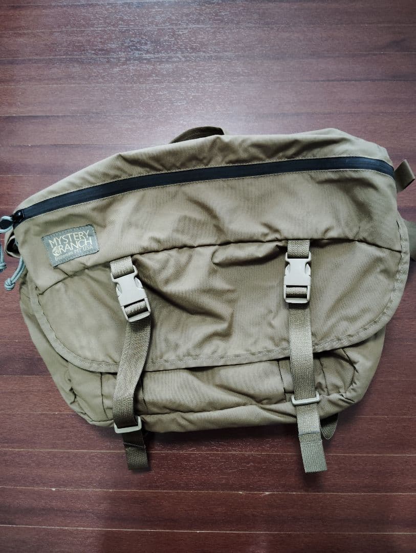 ミステリーランチ　アウトサイダー　メイド・インUSA　メッセンジャーバック