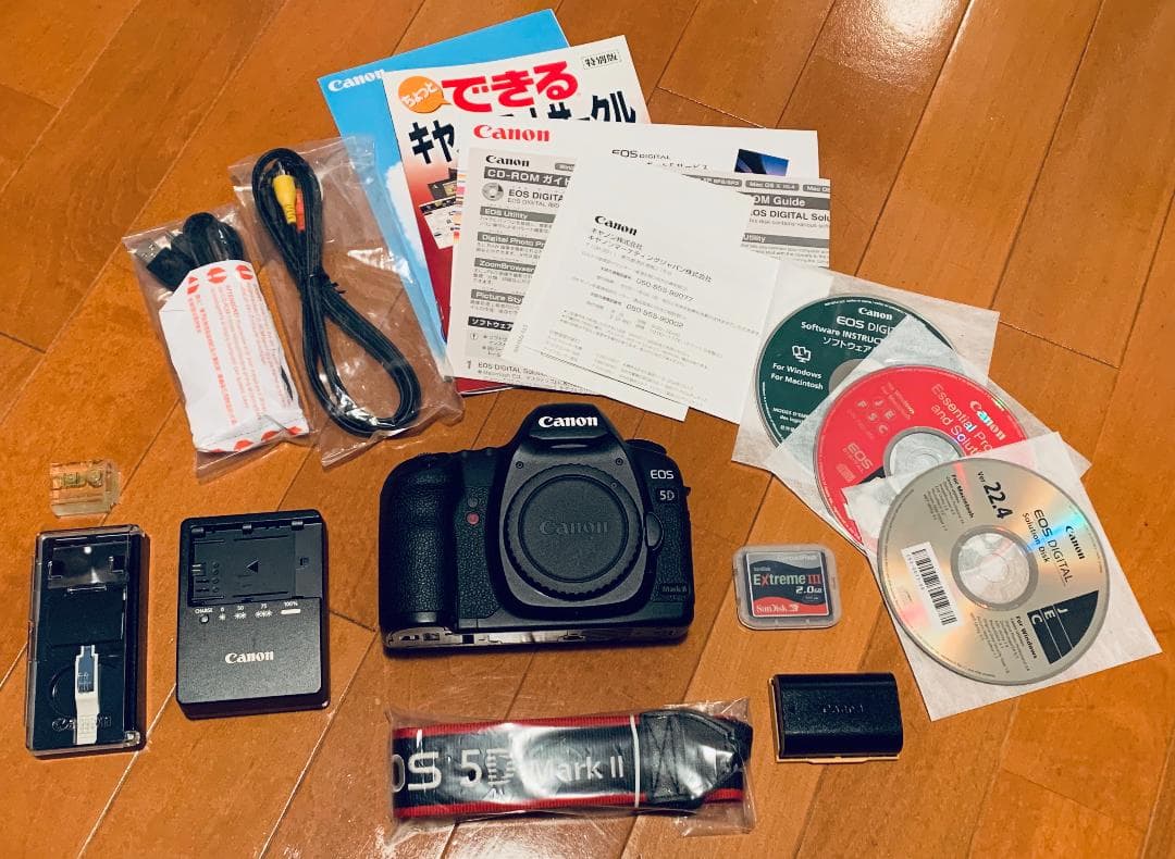 美品 ショット数 8千台 Canon EOS 5D Mark Ⅱ ボディのみ