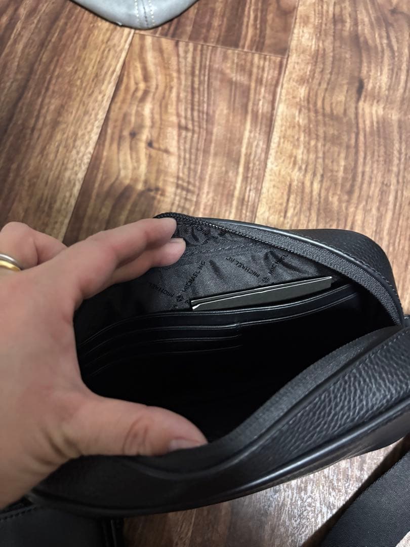 マイケルコース ショルダーバッグ メンズ ブラック