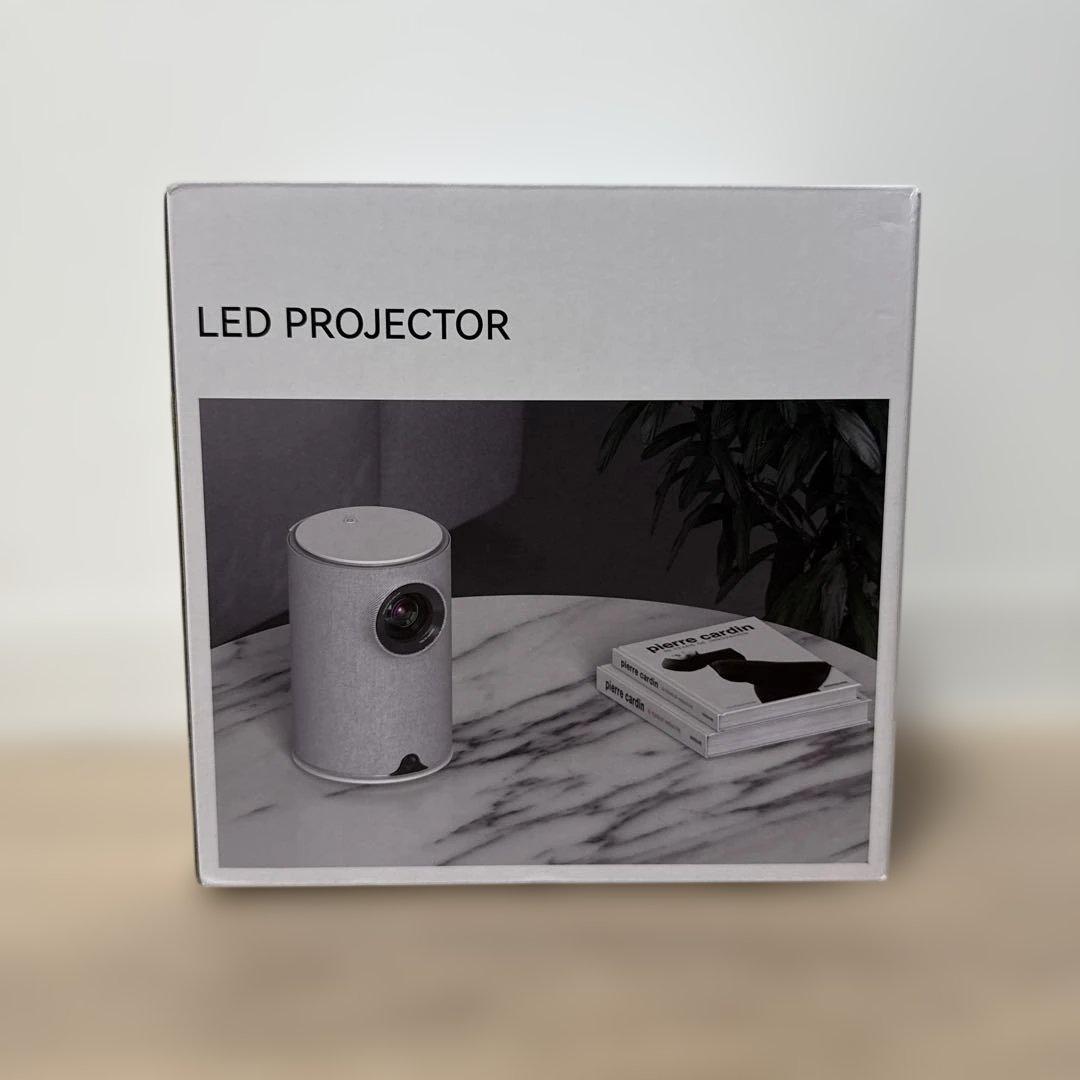 小型プロジェクター　家庭用　ホームシアター　ホワイト　Bluetooth