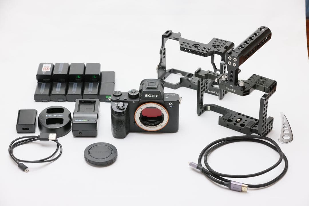 【ジャンク品】SONY α7S2ミラーレス一眼カメラ、その他アクセサリー多数