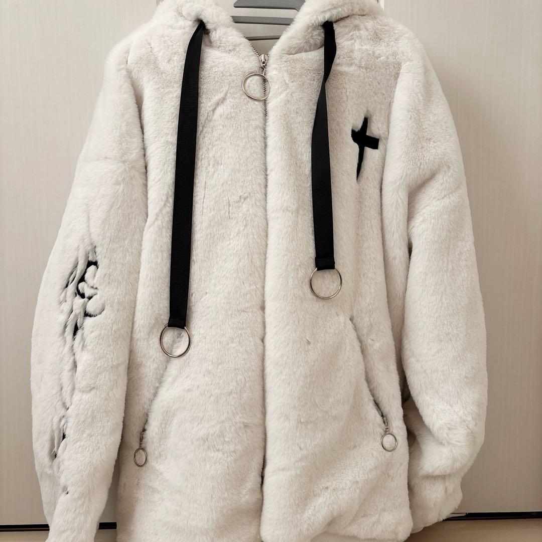 アミリージュ ロゴ刺繍ファーコート 定価26180円