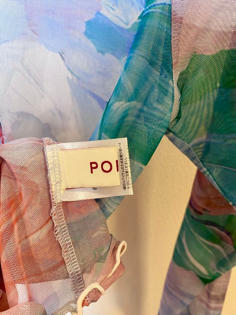 poppy あさぎーにょ　スワンシースルートップス　フラワー 花柄