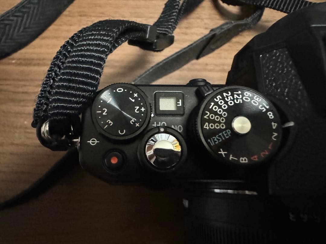 Nikon Zfcミラーレスカメラ + DXレンズ