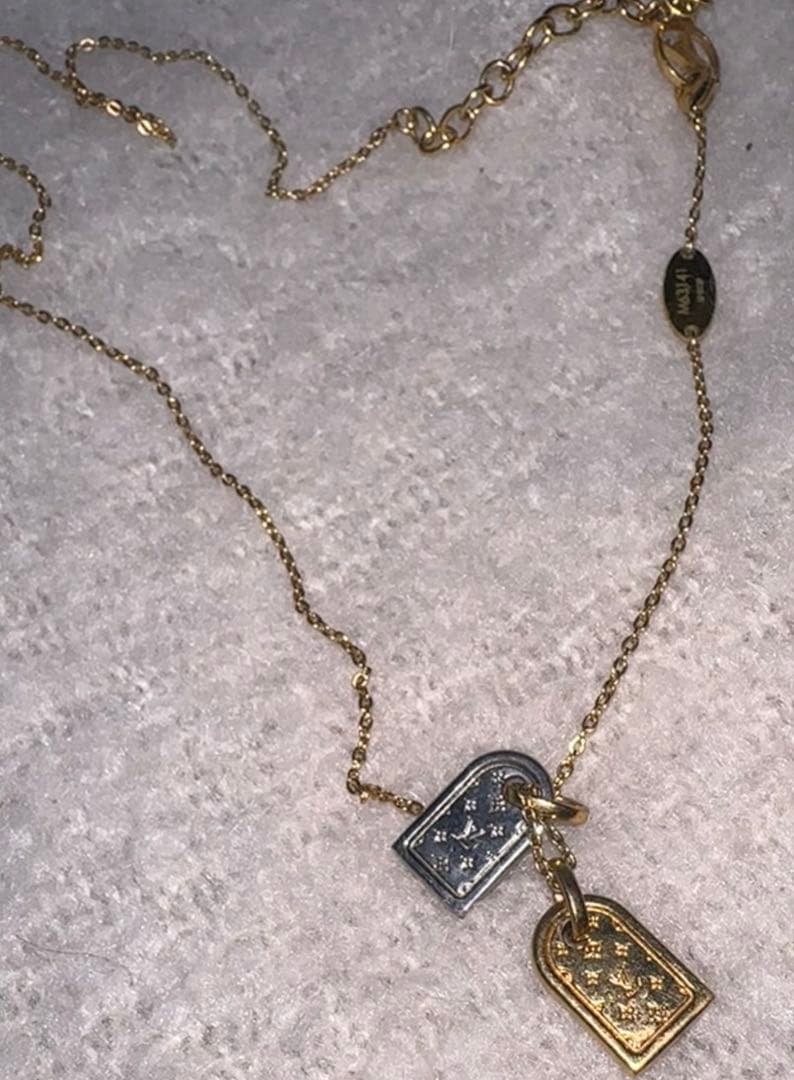 ルイヴィトンネックレス