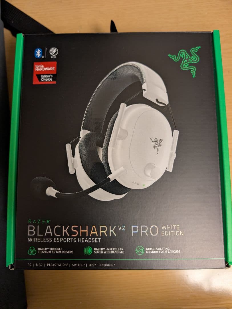ヘッドホン Razer BLACKSHARK V2 PRO WHITE EDITION