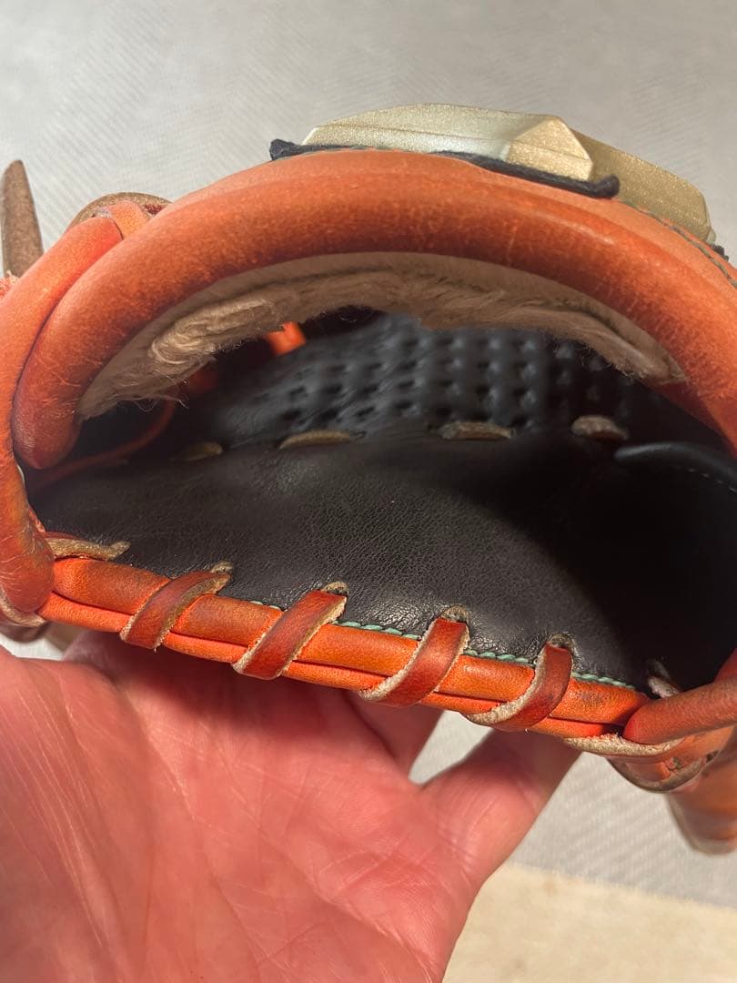 ミズノMizunoグローバルエリート 軟式内野　値下げ　どなたかお使い下さい！